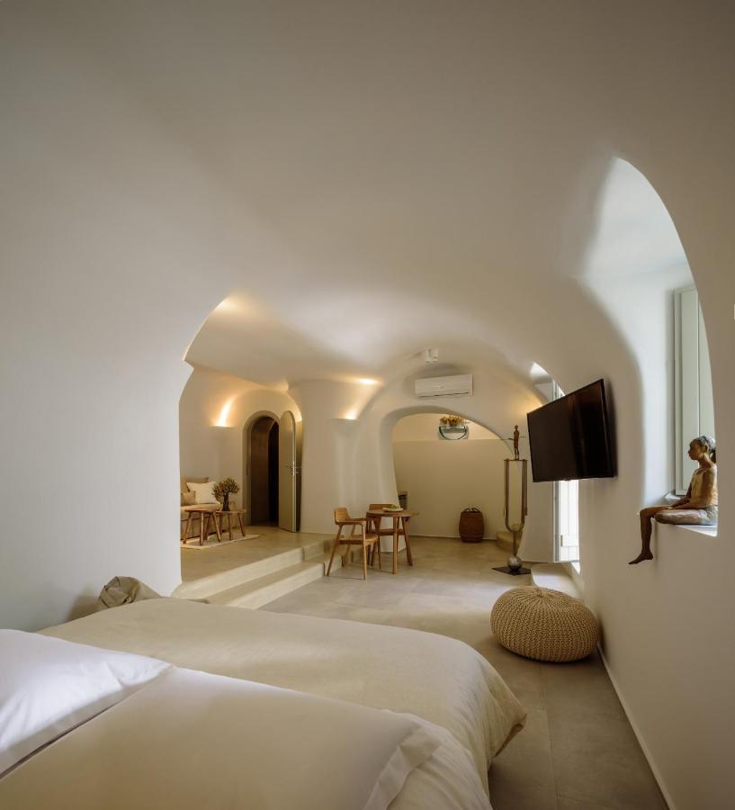 Oia Treasures Art Suites Ngoại thất bức ảnh