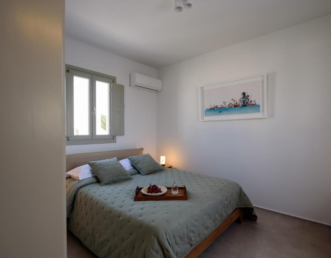 Oia Treasures Art Suites Ngoại thất bức ảnh