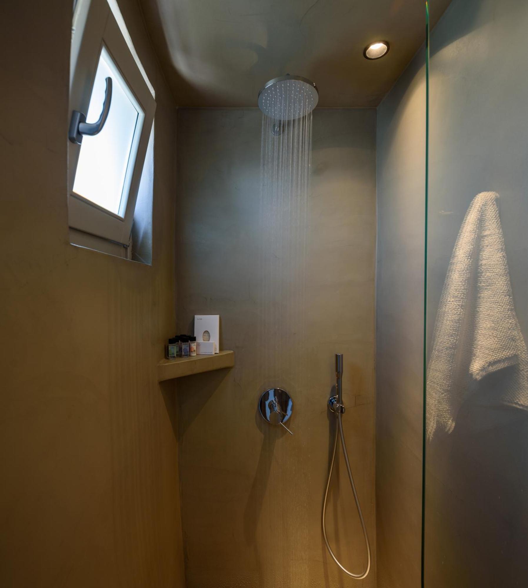 Oia Treasures Art Suites Ngoại thất bức ảnh